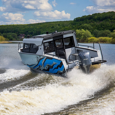 Realcraft 700 Cabin